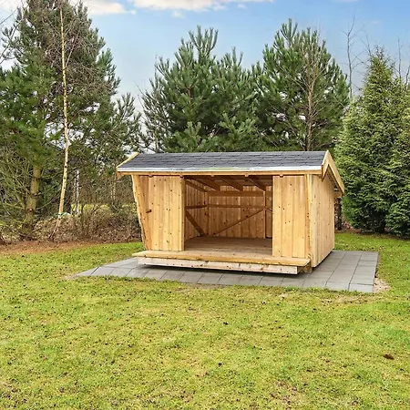 10 Person Holiday In Glesborg