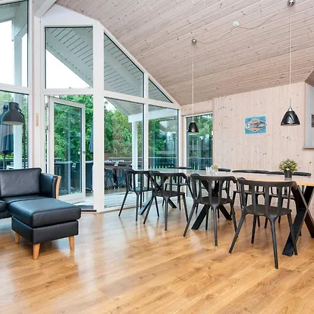 10 Person Holiday In Glesborg 別荘